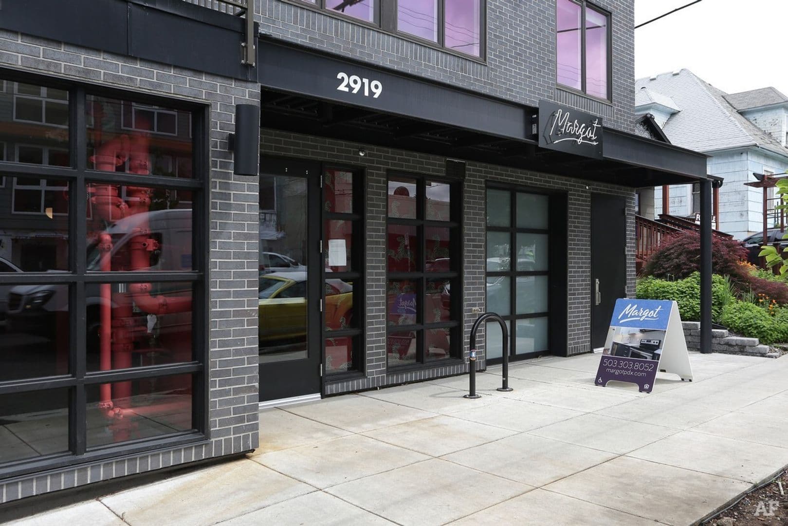 Portland Apartment: 2919 SE Division St