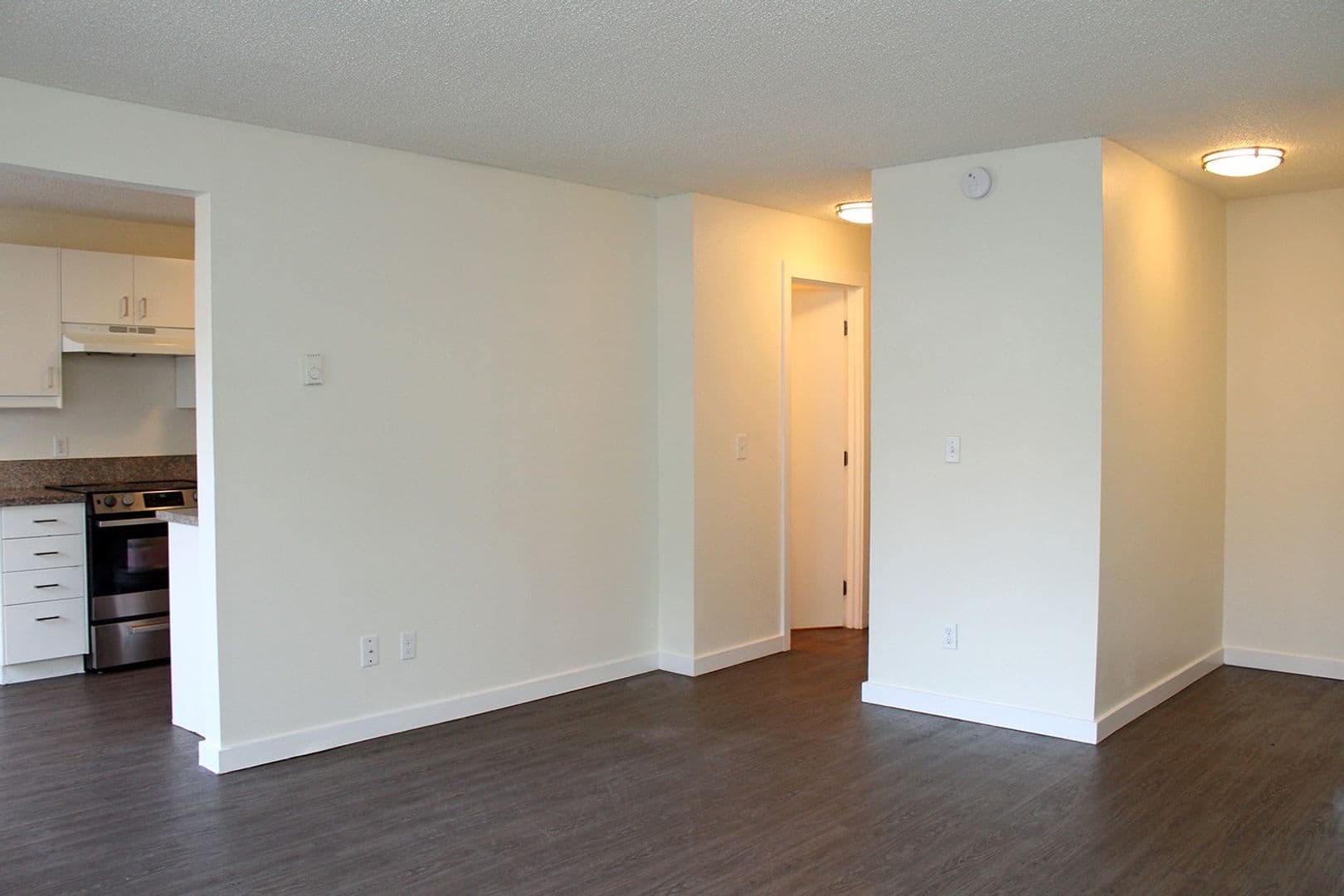 Portland Apartment: 9222 N Lombard St