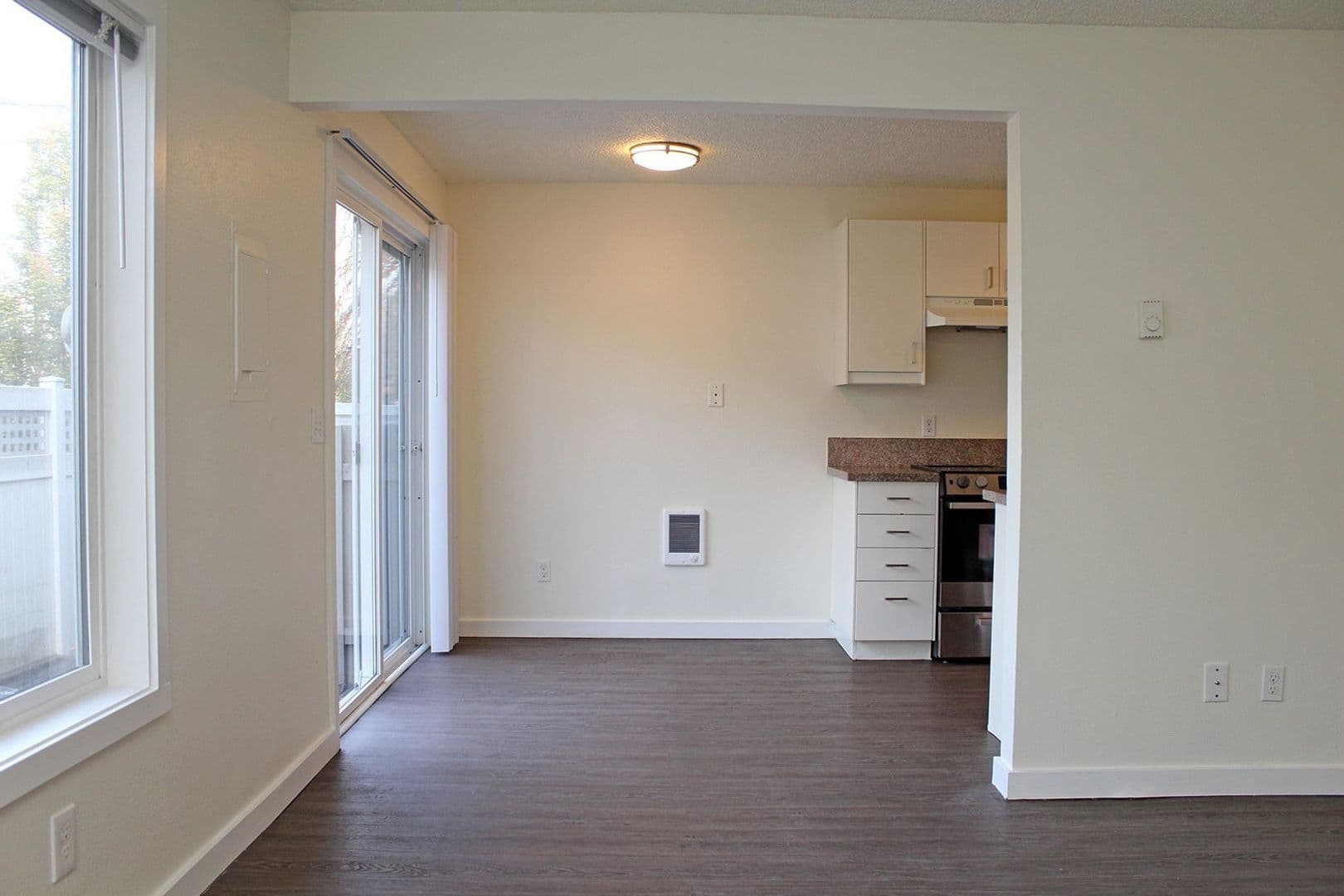 Portland Apartment: 9222 N Lombard St