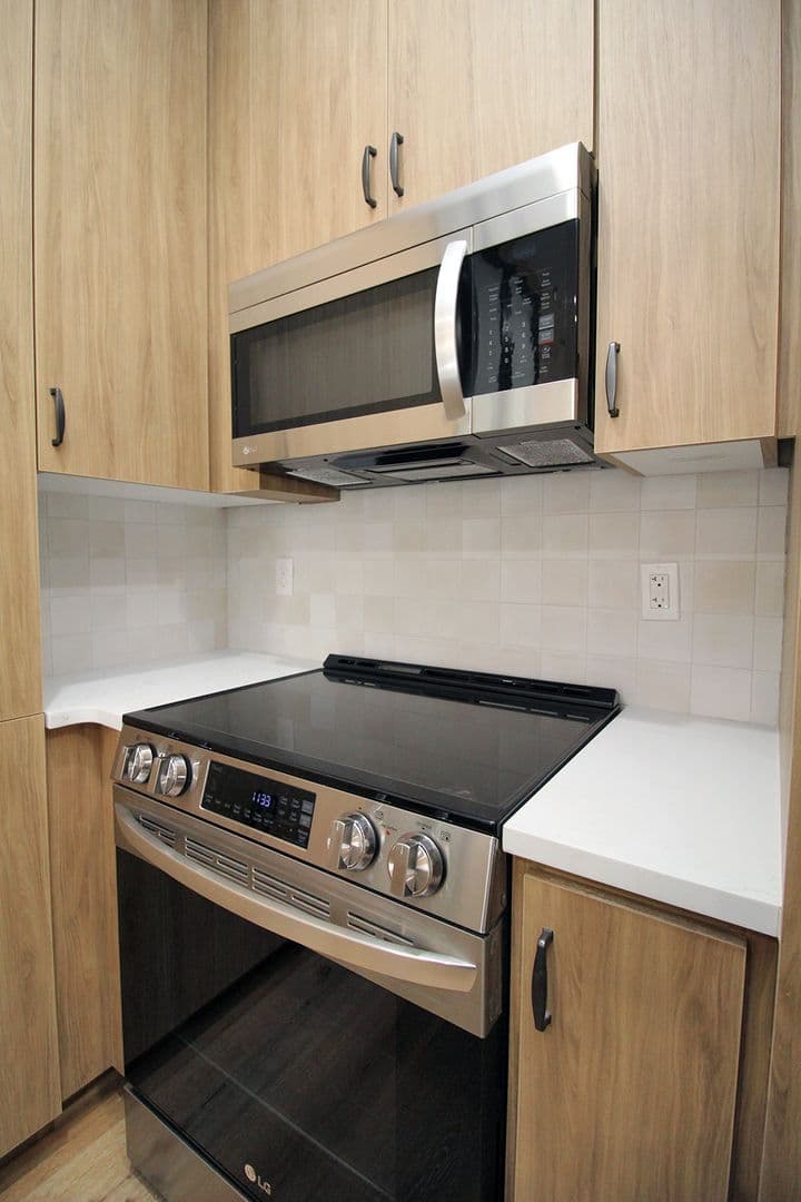 Portland Apartment: 5258-5264 NE 15th Ave