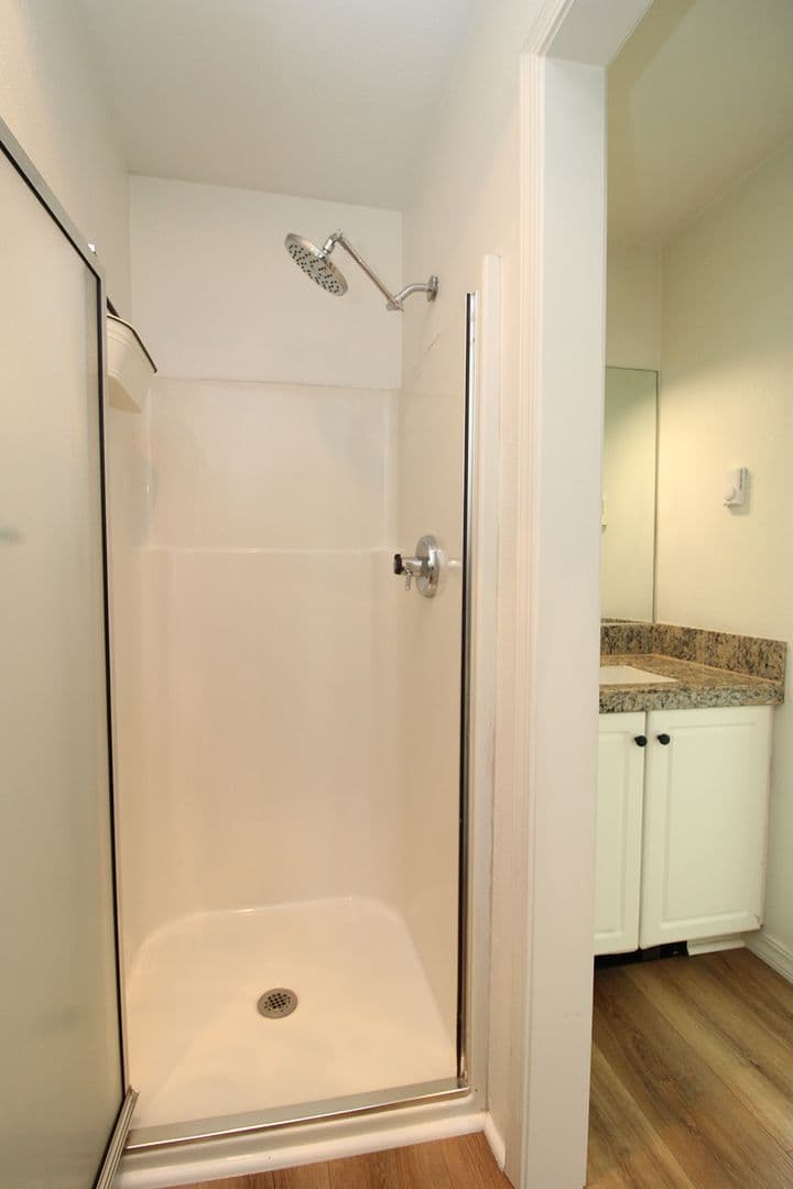 Portland House: 9711 NW Miller Hill Dr