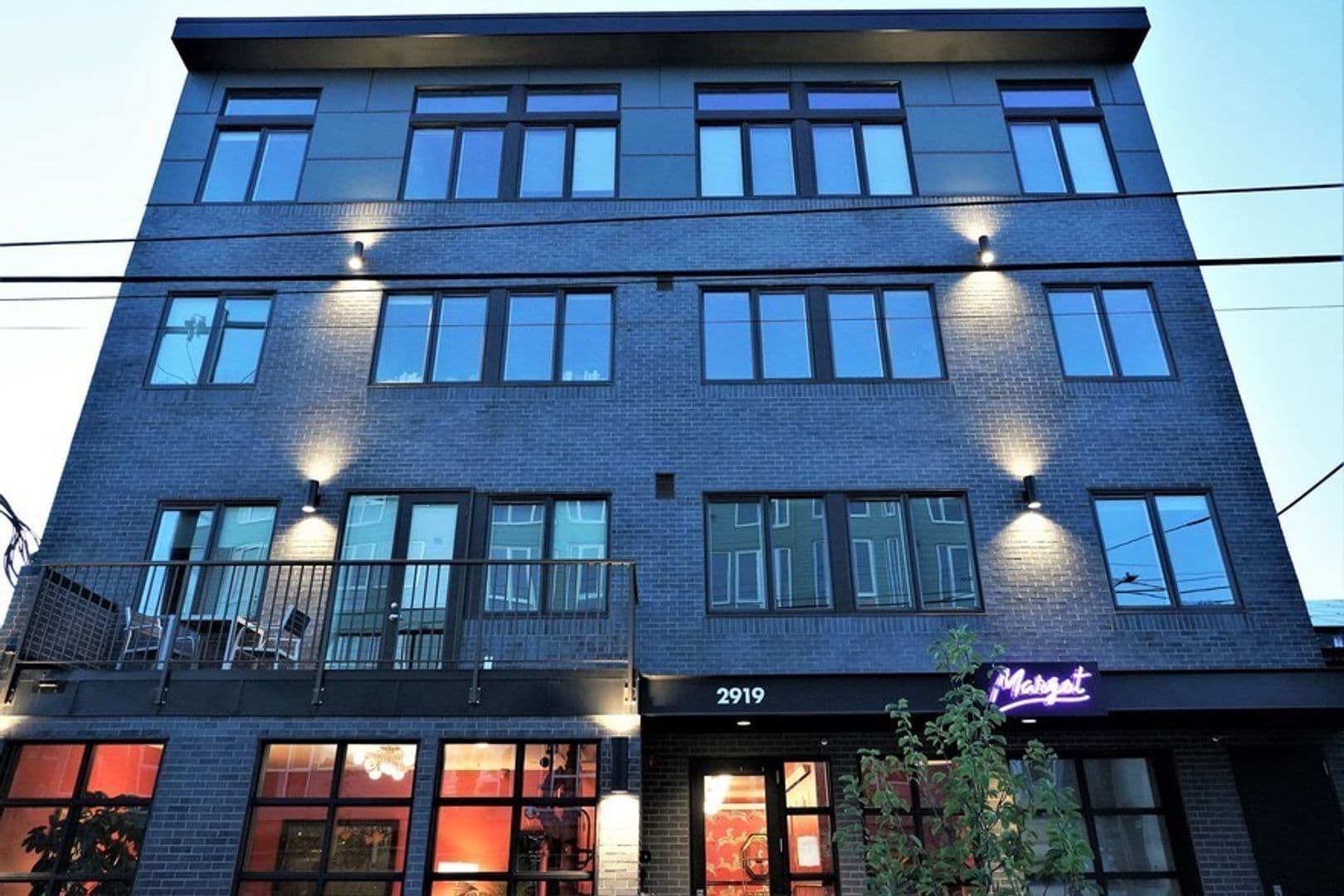 Portland Apartment: 2919 SE Division St