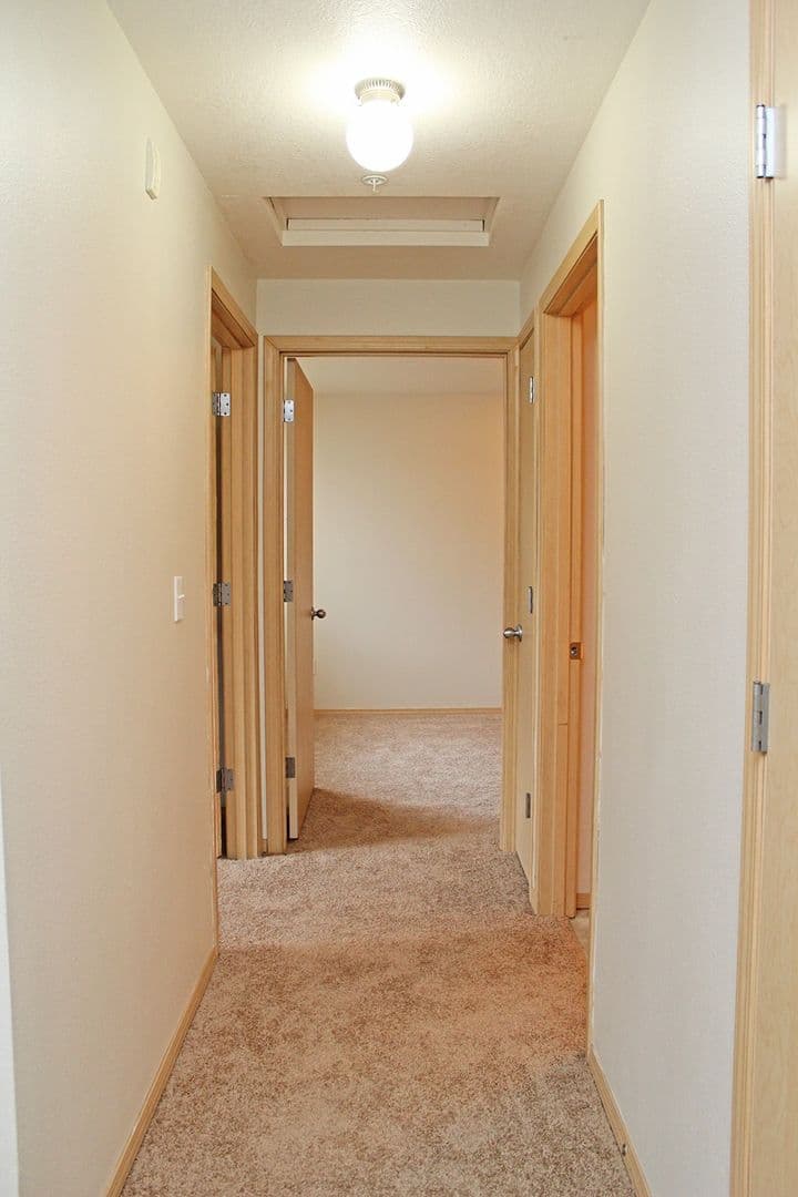 Portland Apartment: 11710-11712 SE Powell Blvd