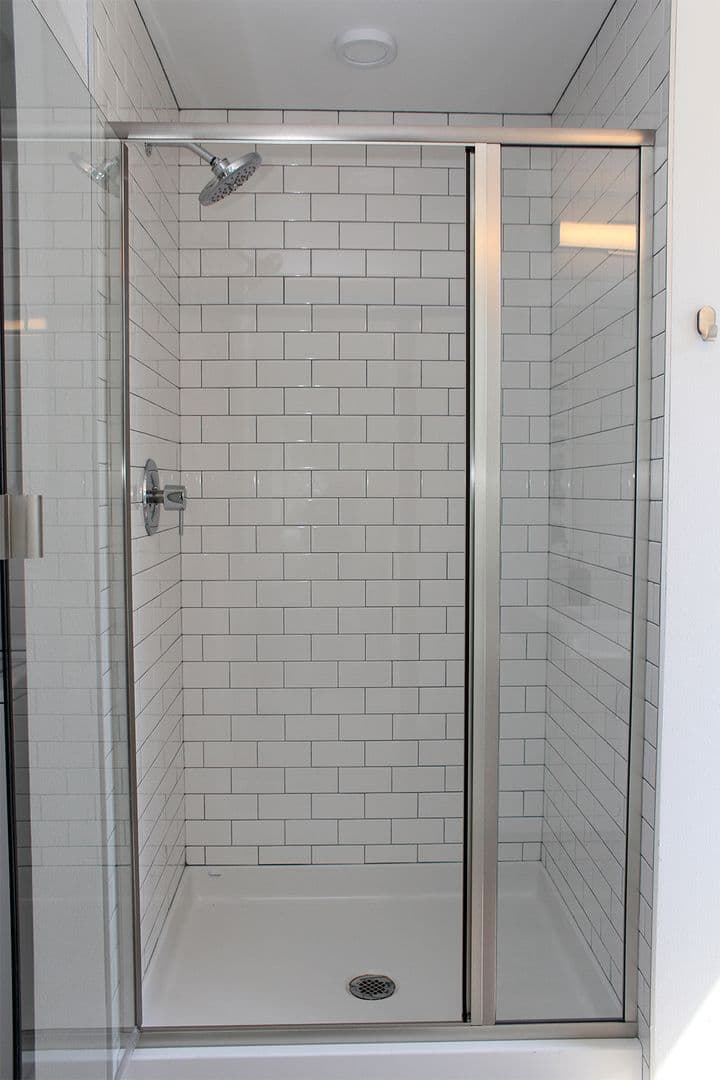 Portland Apartment: 1611 N Rosa Parks Way #101 - 306