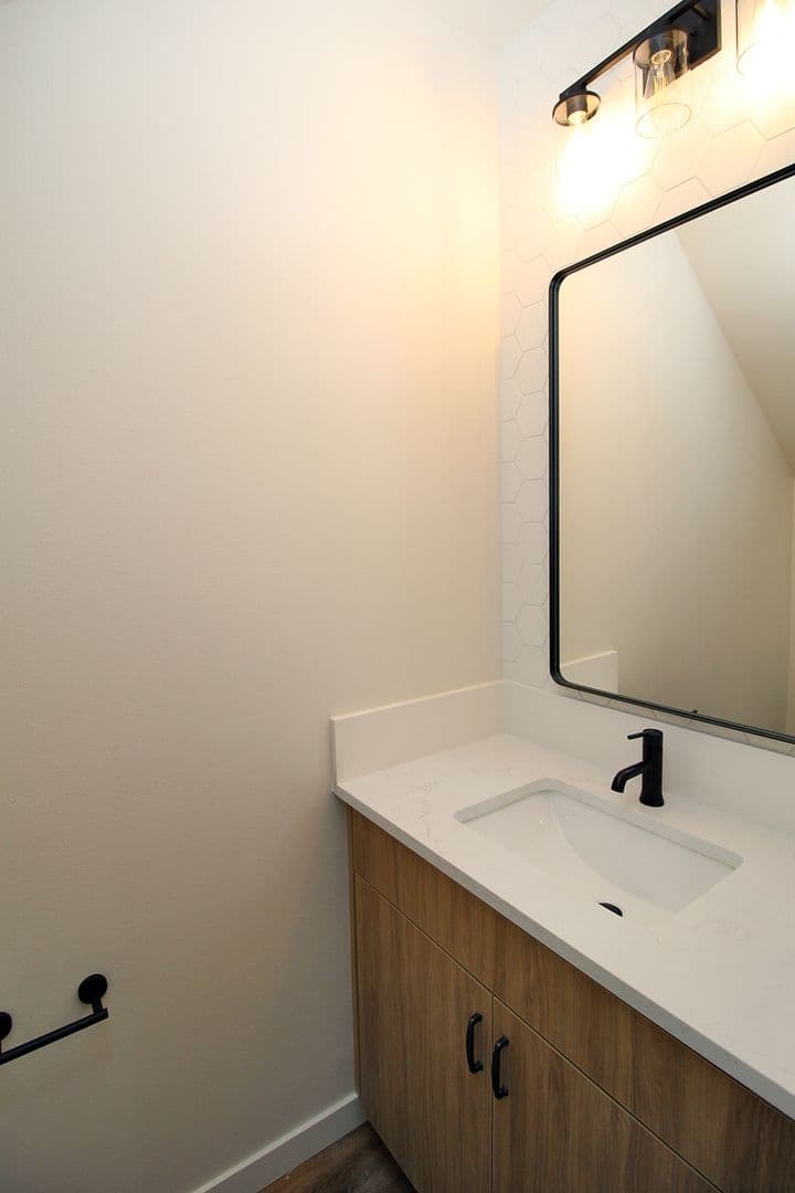 Portland Apartment: 5258-5264 NE 15th Ave