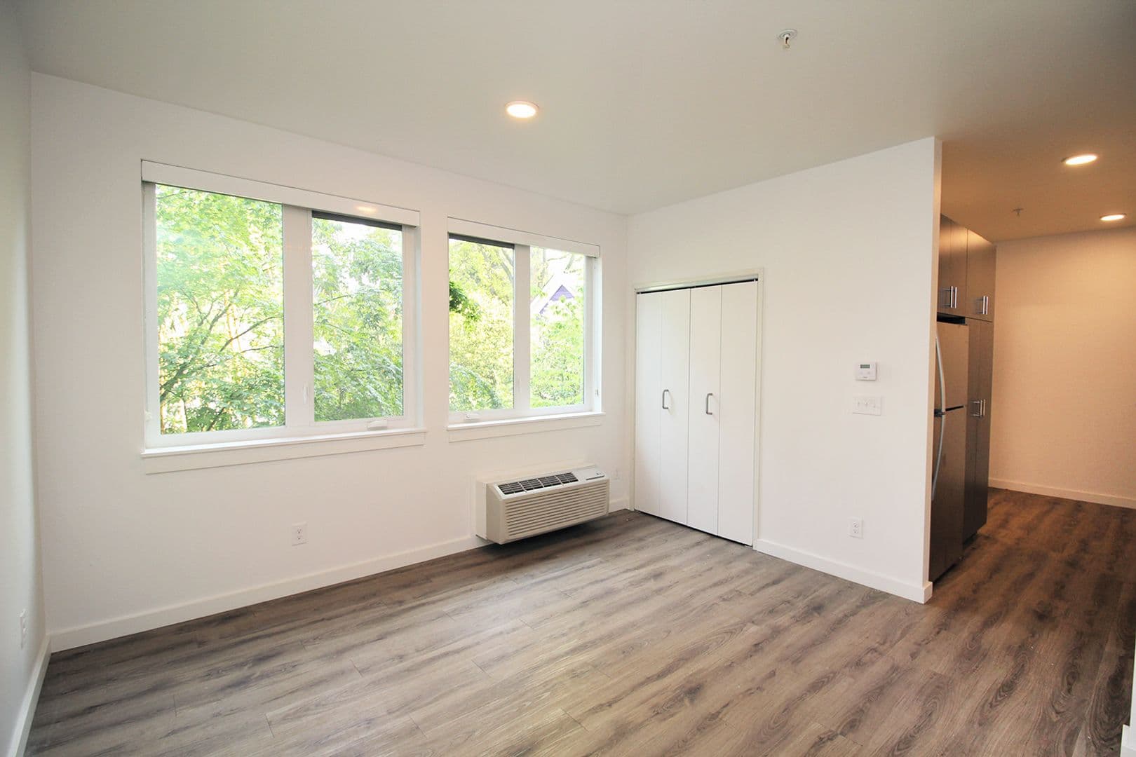 Portland Apartment: 2919 SE Division St