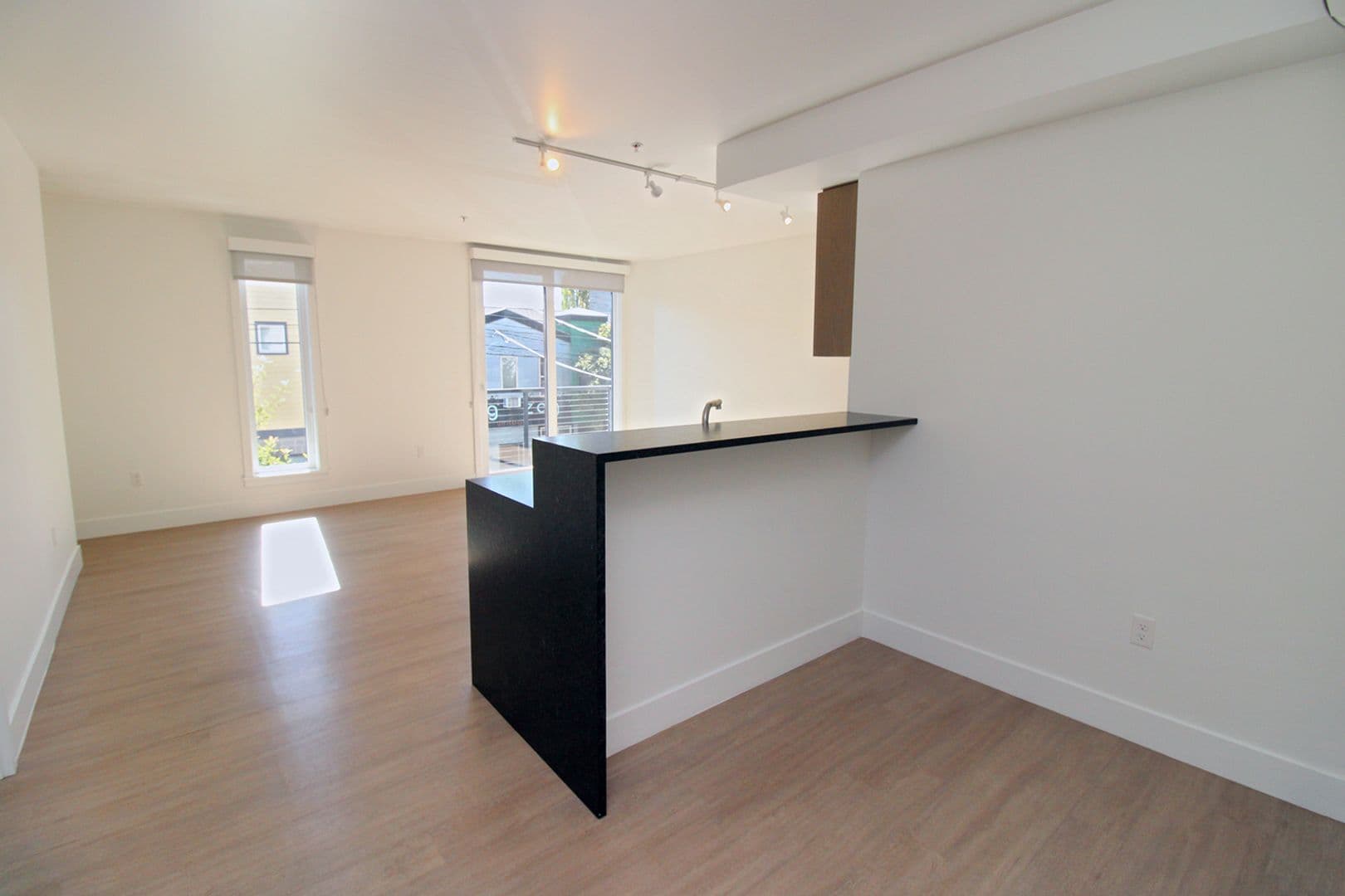 Portland Apartment: 1477 NE Alberta St