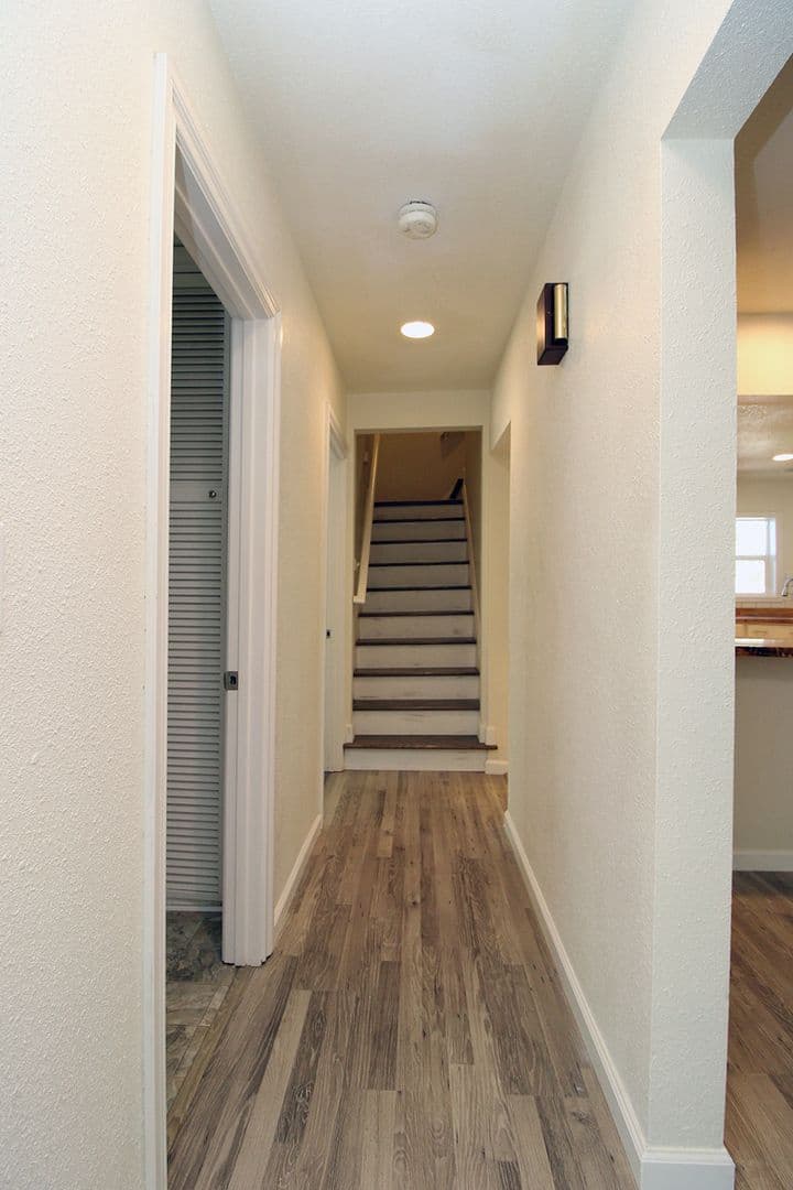 Portland House: 4419 N Albina Ave