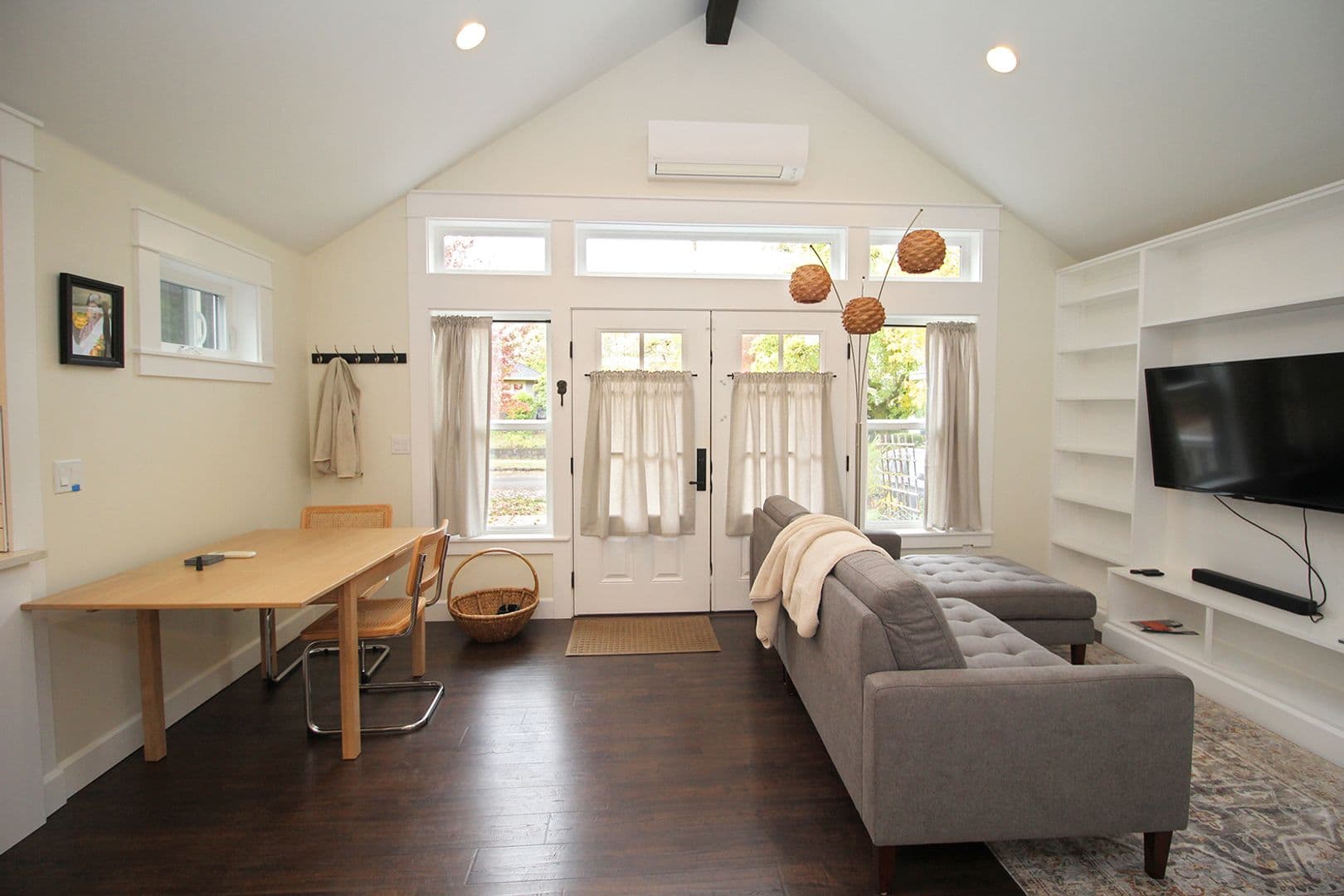 Portland Townhome: 816 NE Imperial Ave