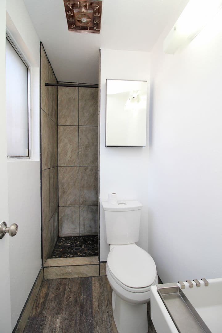 Portland Apartment: 9706 SW 49th Ave #A-B