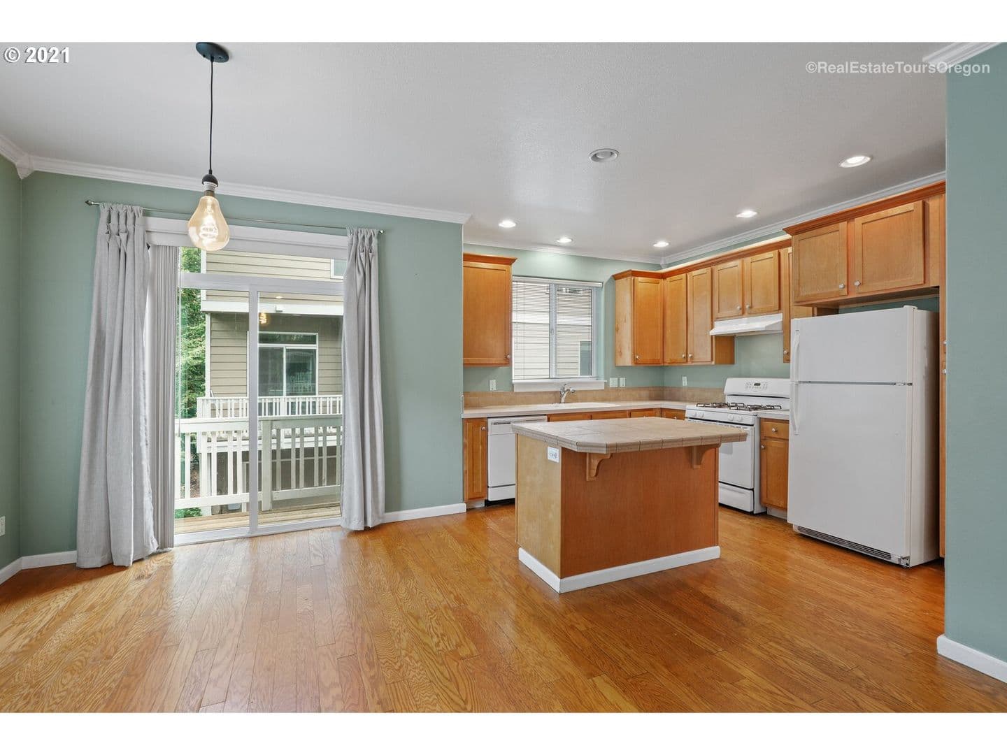 Beaverton House: 15960 SW Mortondale Lane