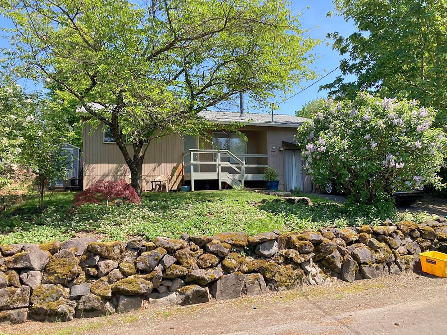 Portland Apartment: 9706 SW 49th Ave #A-B