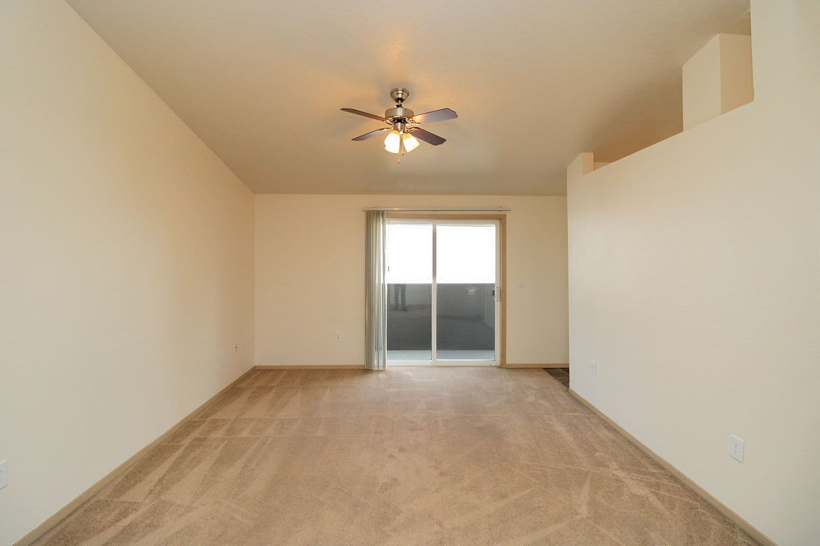 Portland Apartment: 1348 - 1438 NE 160th Ave