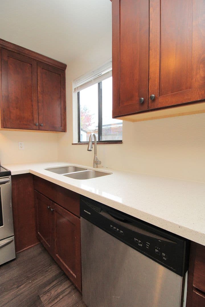 Portland Apartment: 5123-5125 NE Killingsworth St