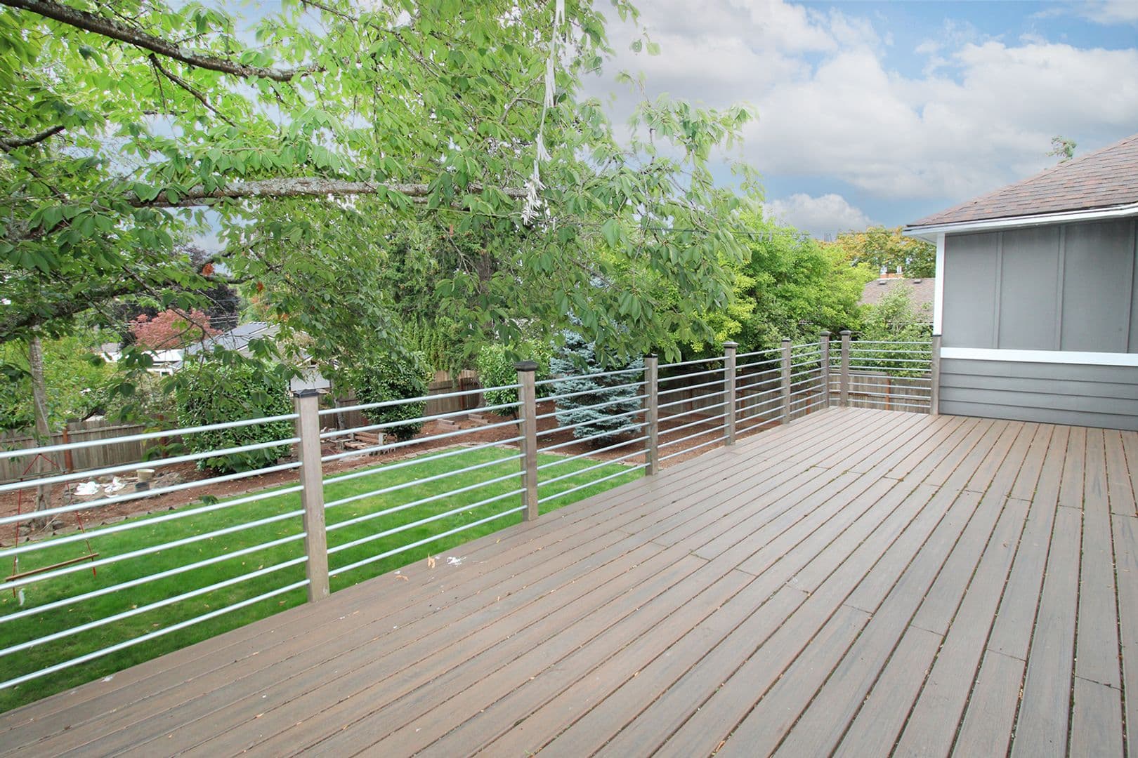 Portland Apartment: 9823 SW 55th Ave