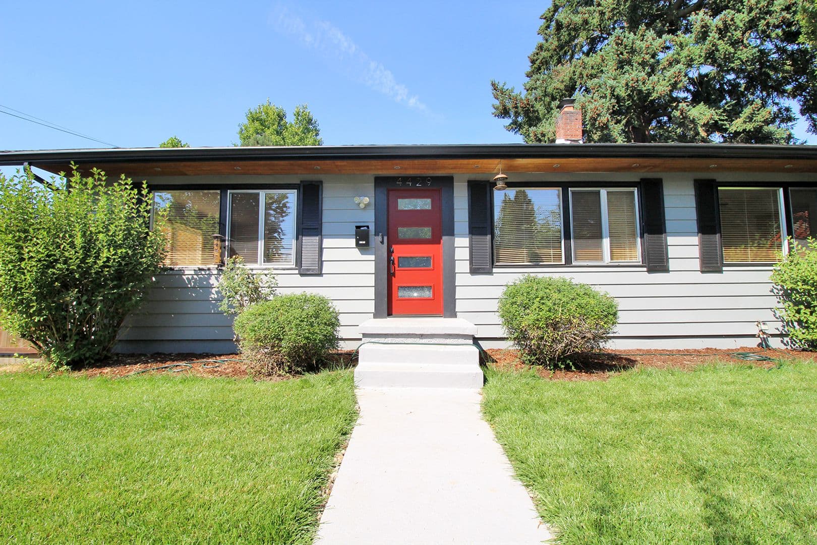 Portland House: 4429 SE Raymond St