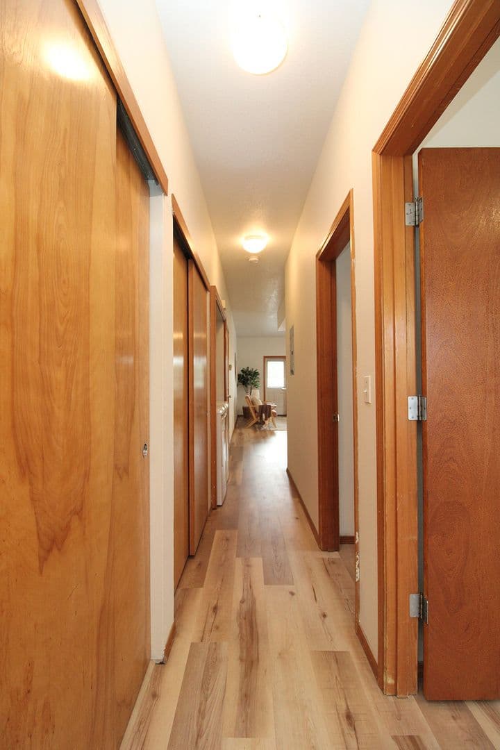 Portland Apartment: 2315 N Lombard St
