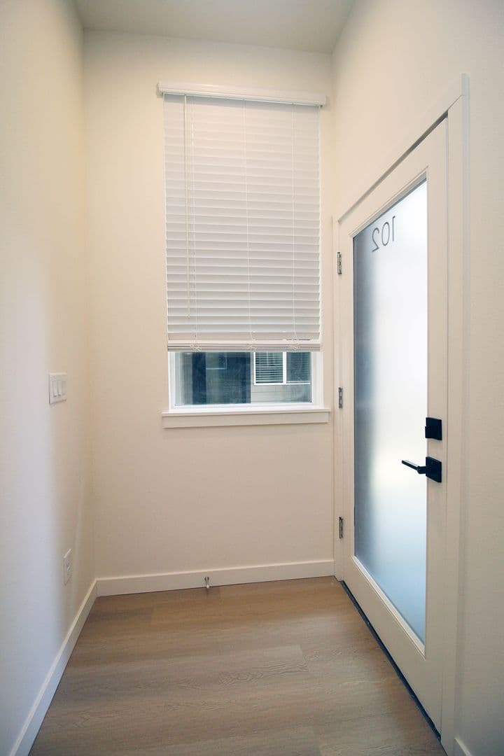 Portland Apartment: 1111 SE Tenino St