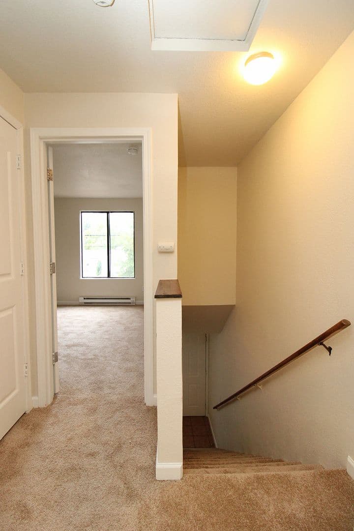 Portland Apartment: 5123-5125 NE Killingsworth St