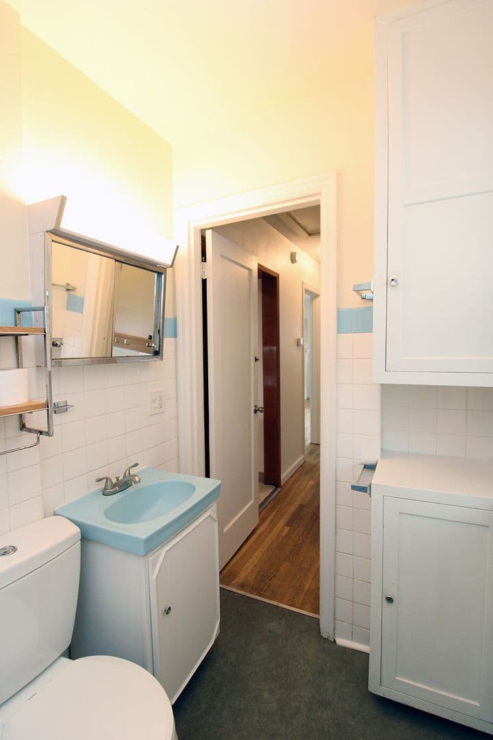Portland House: 6047 NE 37th Ave