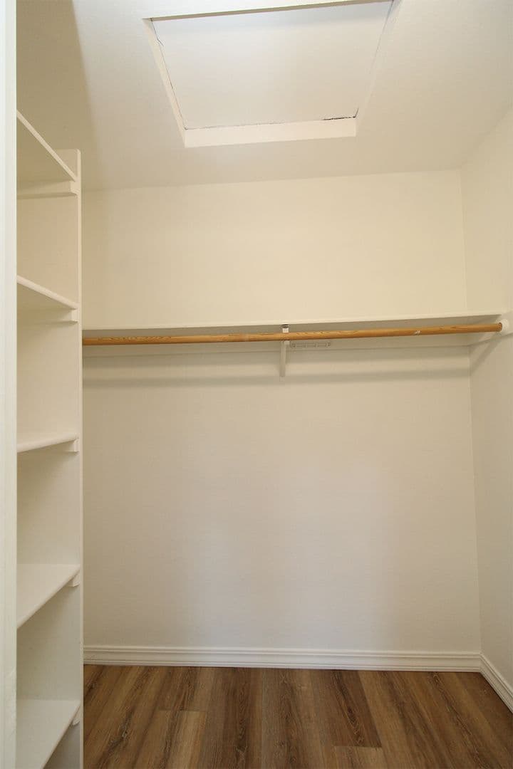 Portland House: 9711 NW Miller Hill Dr