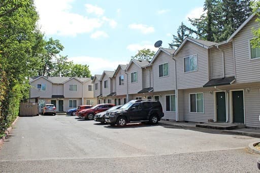 Portland Apartment: 3548 SE 119th Ave