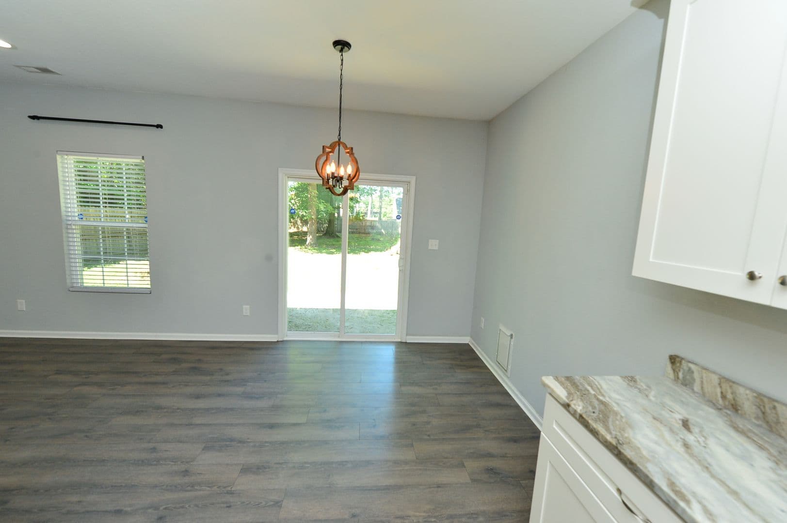SUFFOLK House: 4219 HELEN STREET
