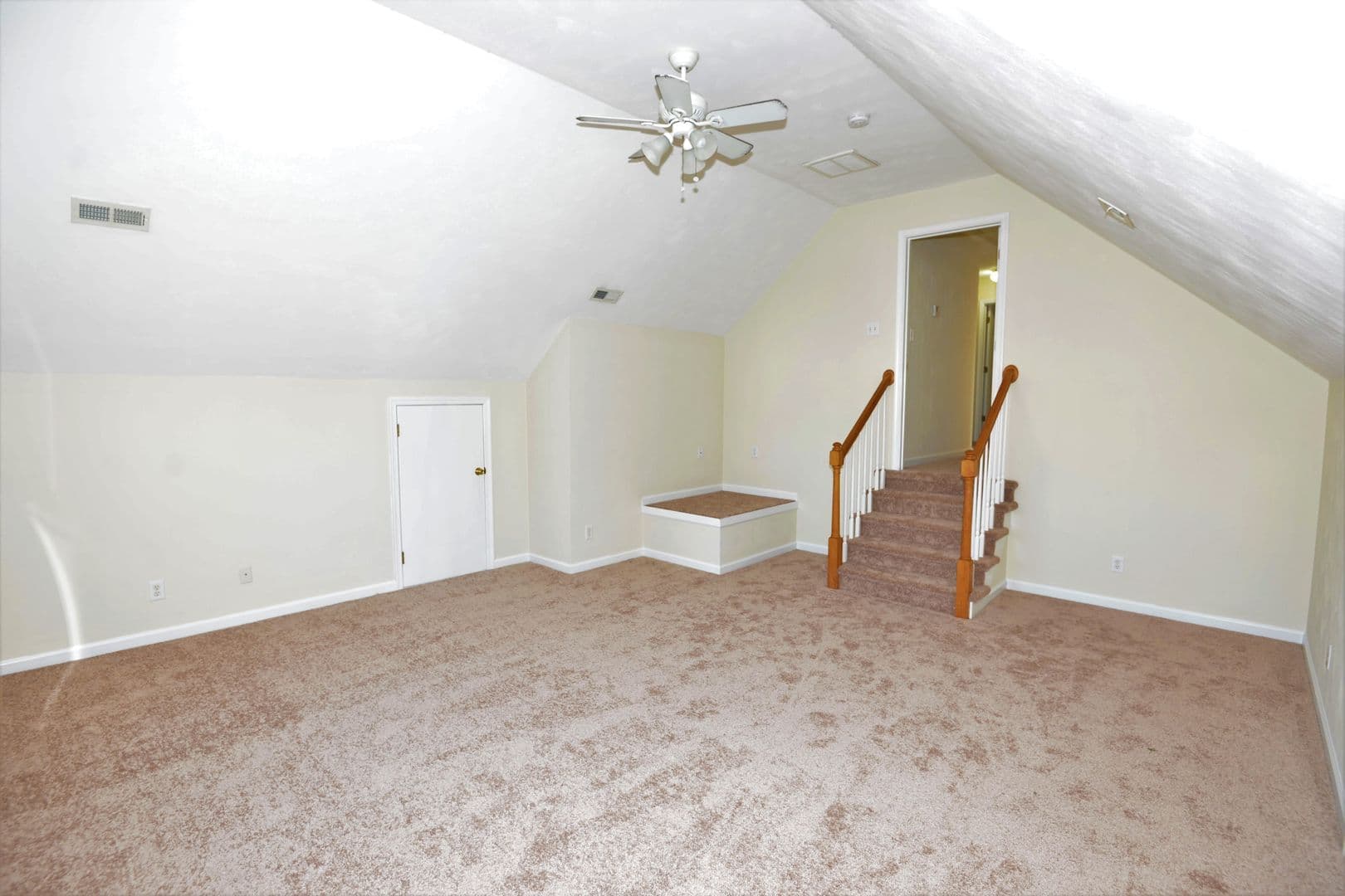 VIRGINIA BEACH House: 1701 SEATON DR