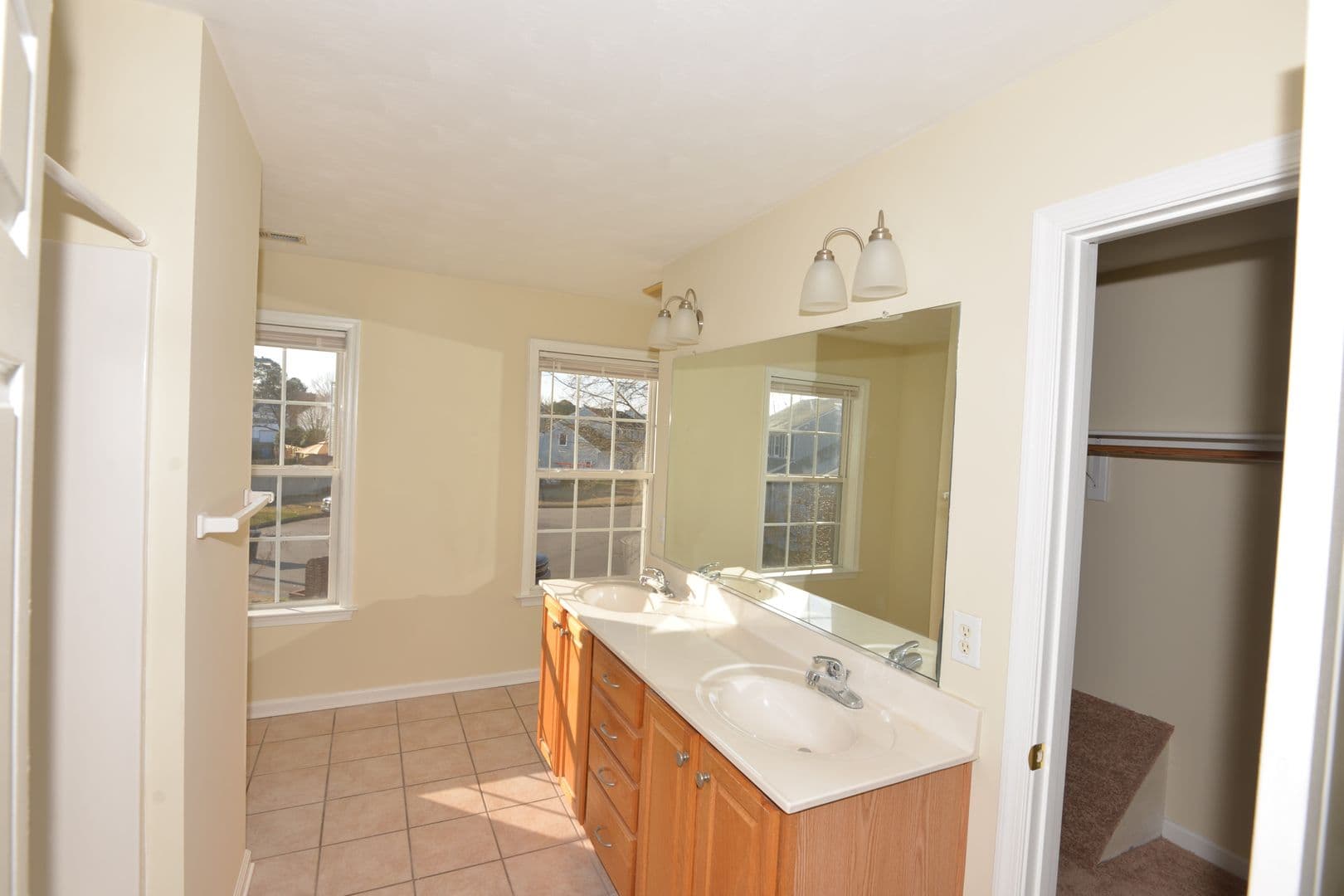 VIRGINIA BEACH House: 1701 SEATON DR