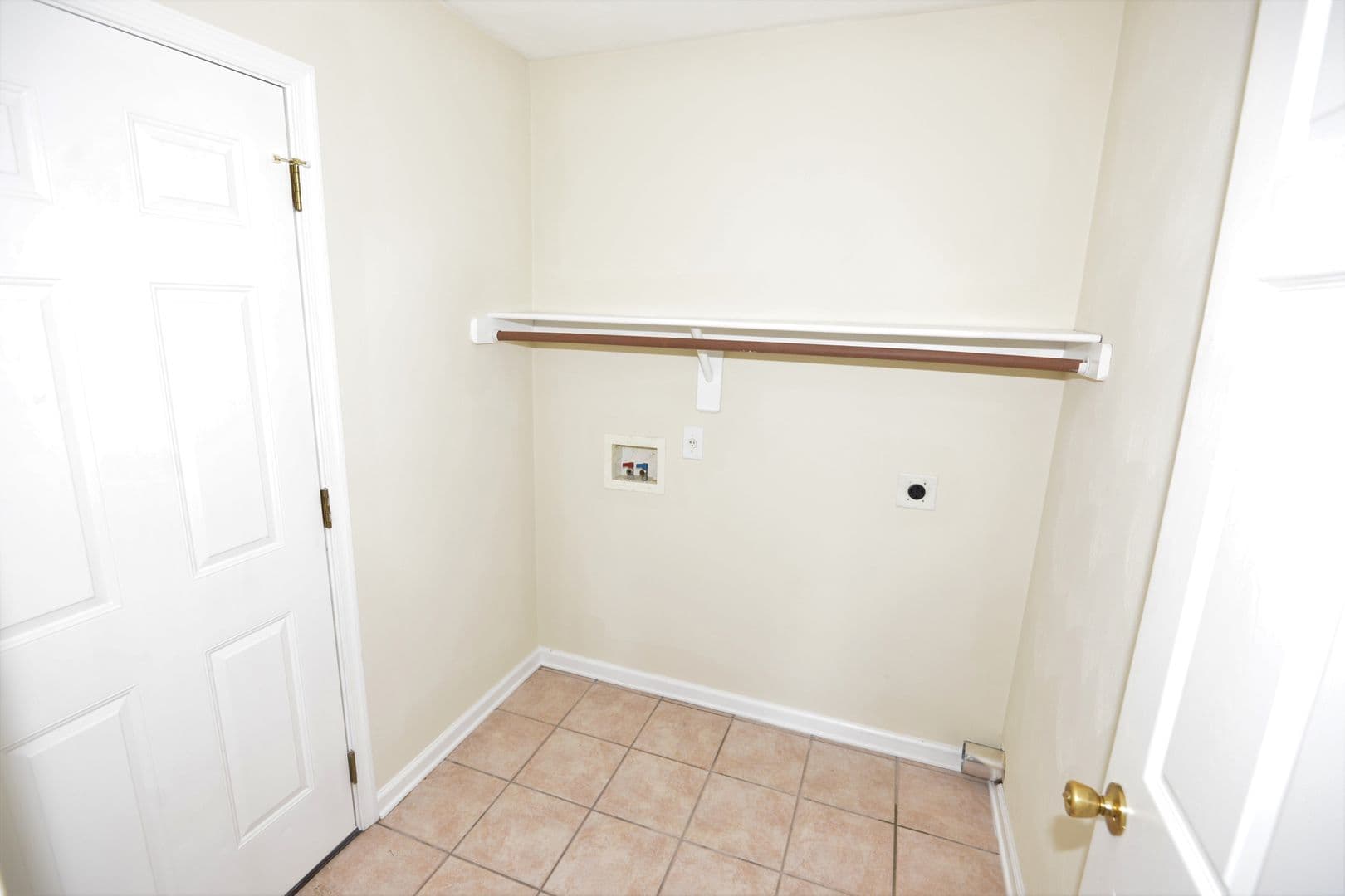 VIRGINIA BEACH House: 1701 SEATON DR