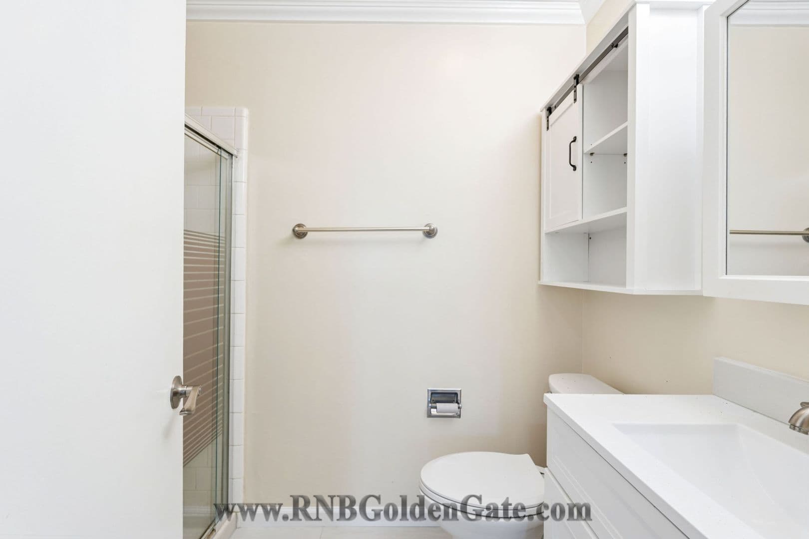 Tiburon Apartment: 26 Circle Drive