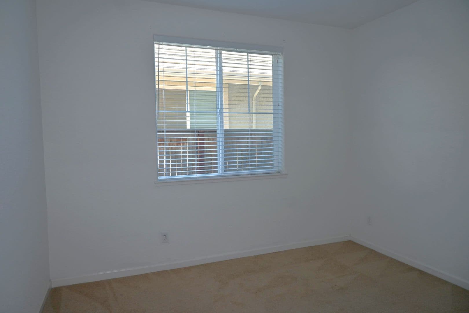 Elk Grove House: 10100 Robert Watkins Way