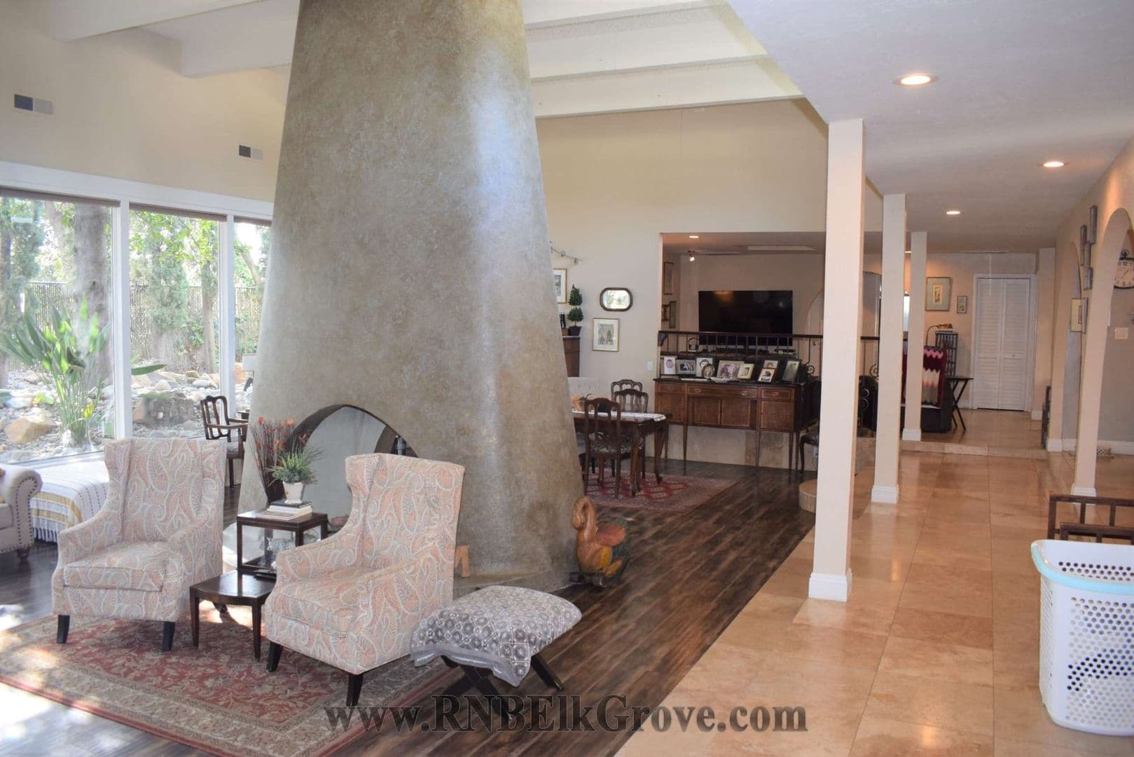 Sacramento House: 1160 Silver Lake Drive