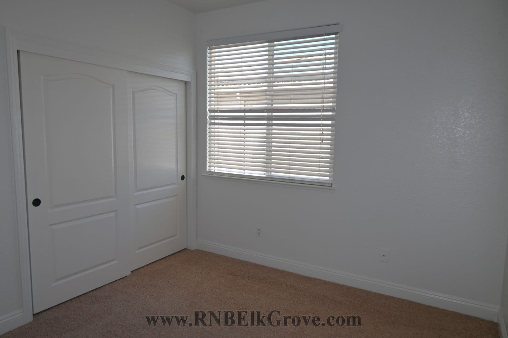 Elk Grove House: 6917 Riqueza Court