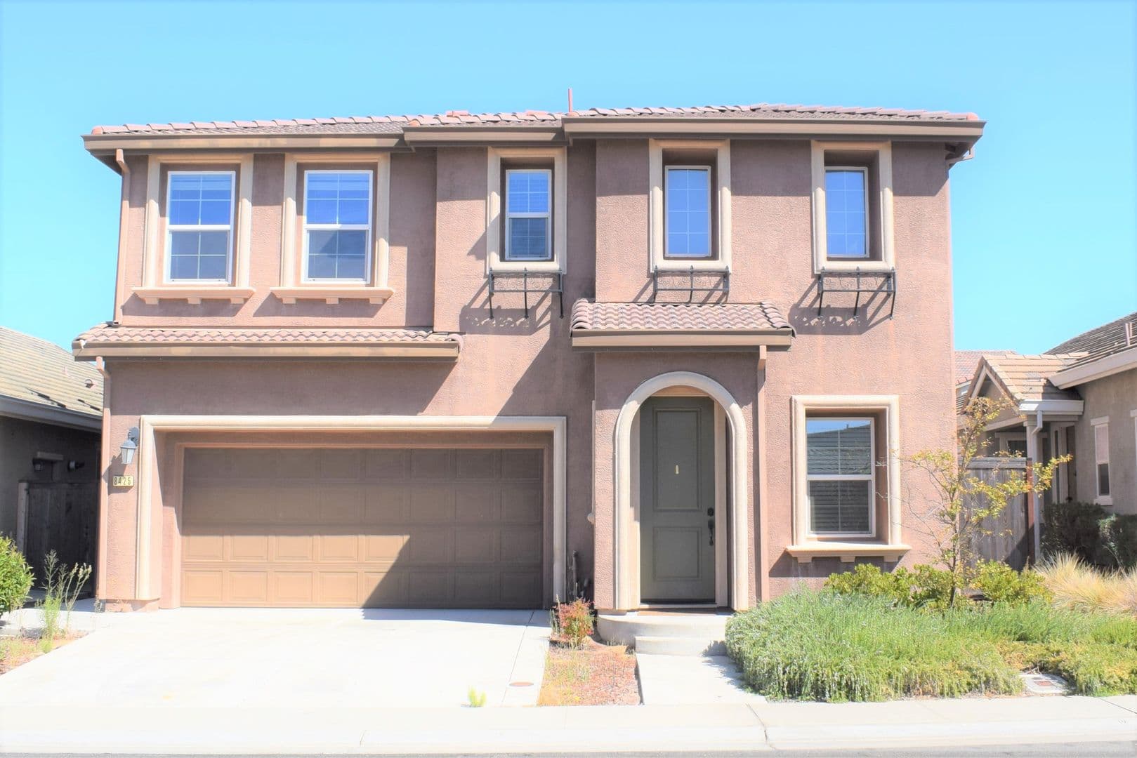 Elk Grove House: 8425 Ponta Delgada Drive