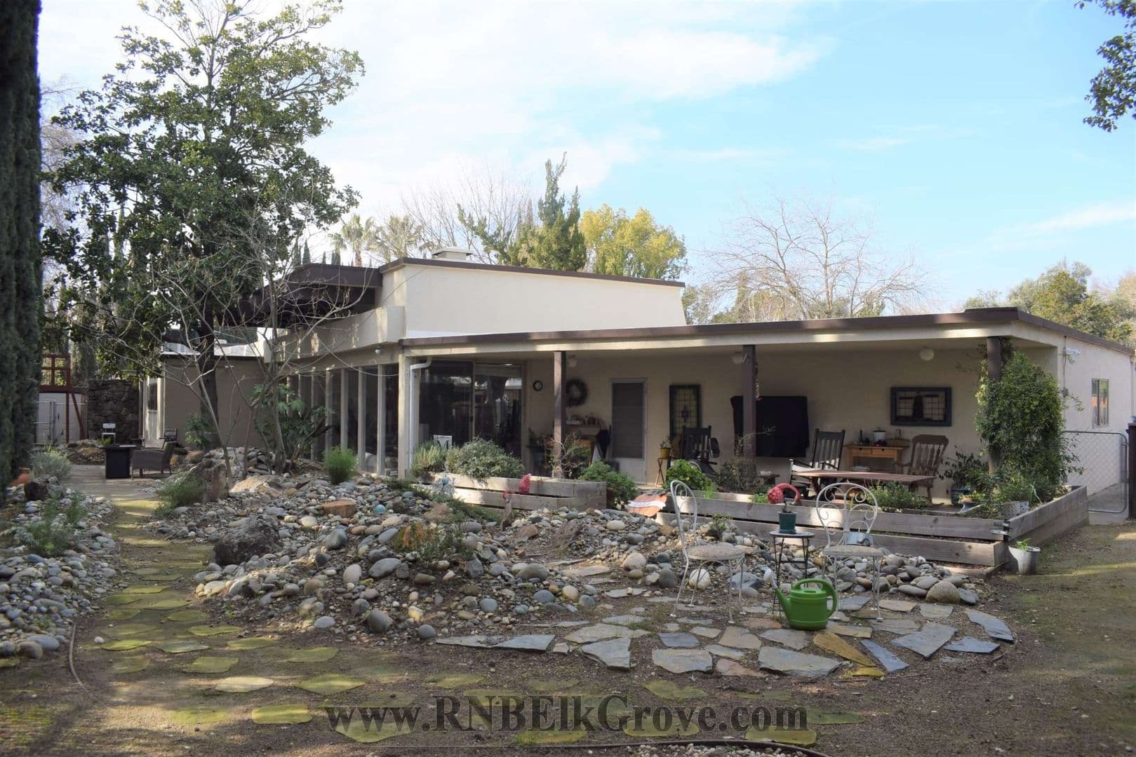 Sacramento House: 1160 Silver Lake Drive