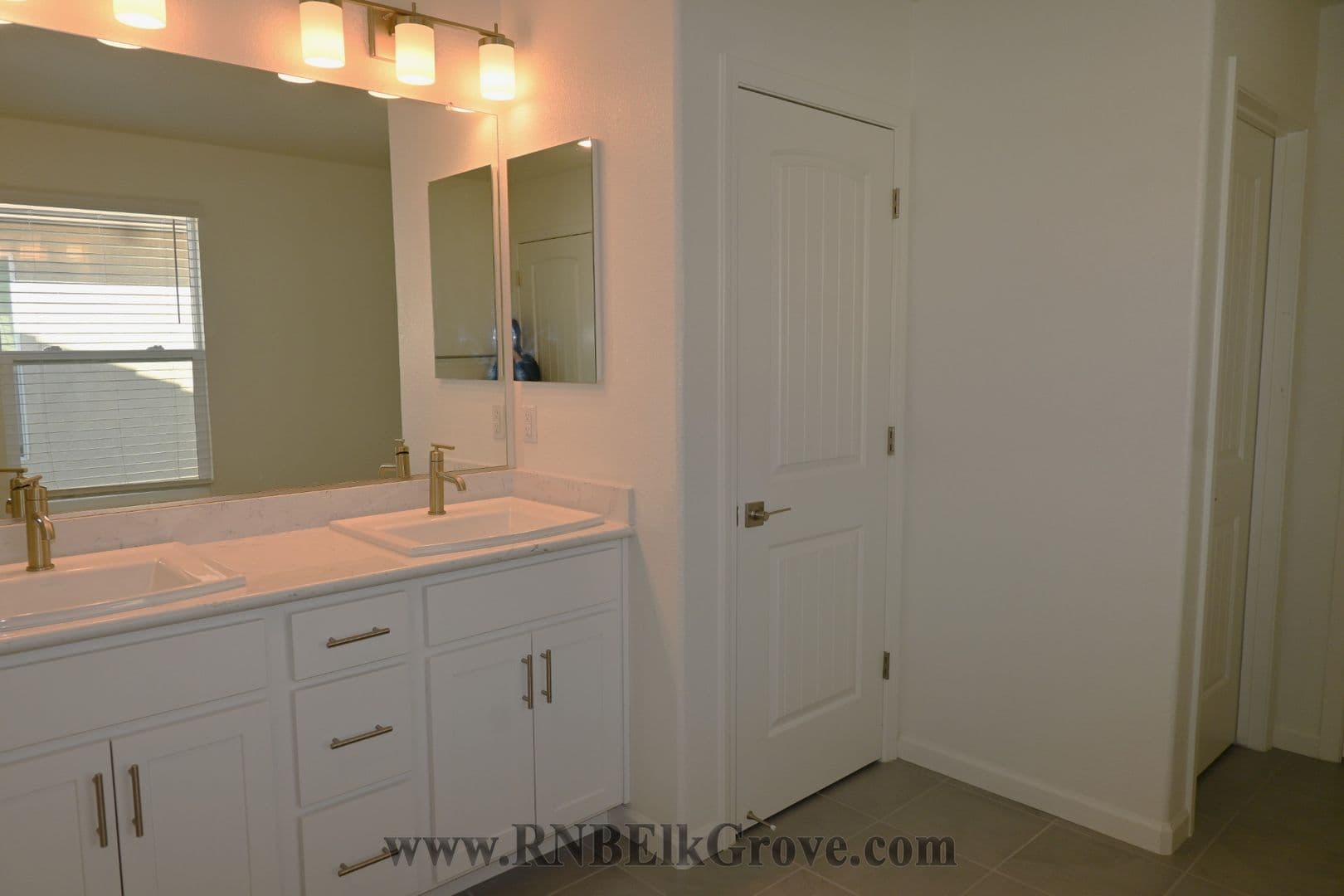 Elk Grove House: 8249 Peterborough Way
