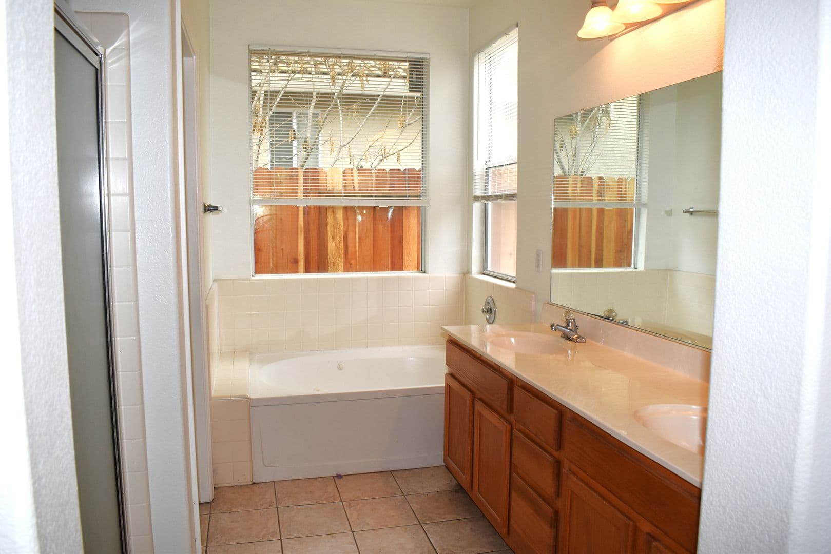 Elk Grove House: 7836 Calzada Way