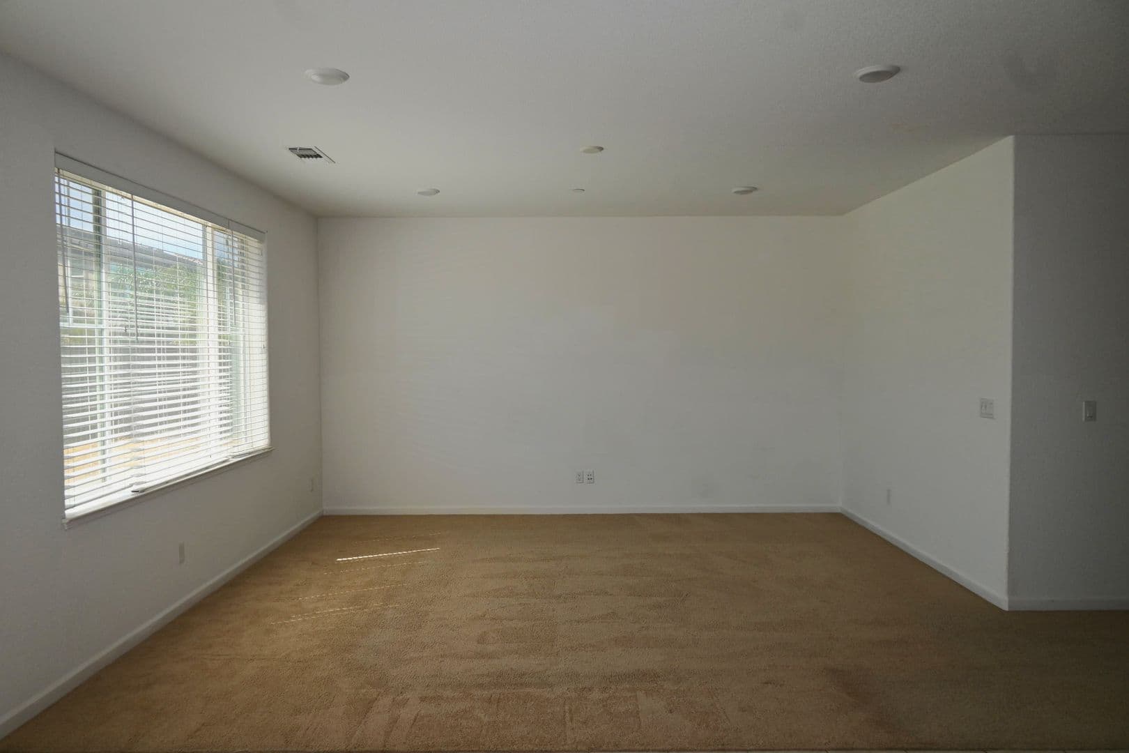 Elk Grove House: 10100 Robert Watkins Way