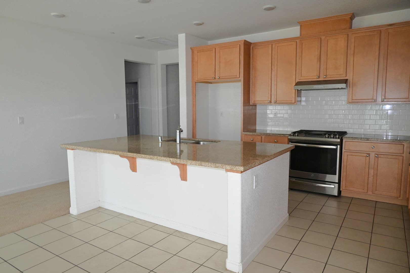 Elk Grove House: 10100 Robert Watkins Way