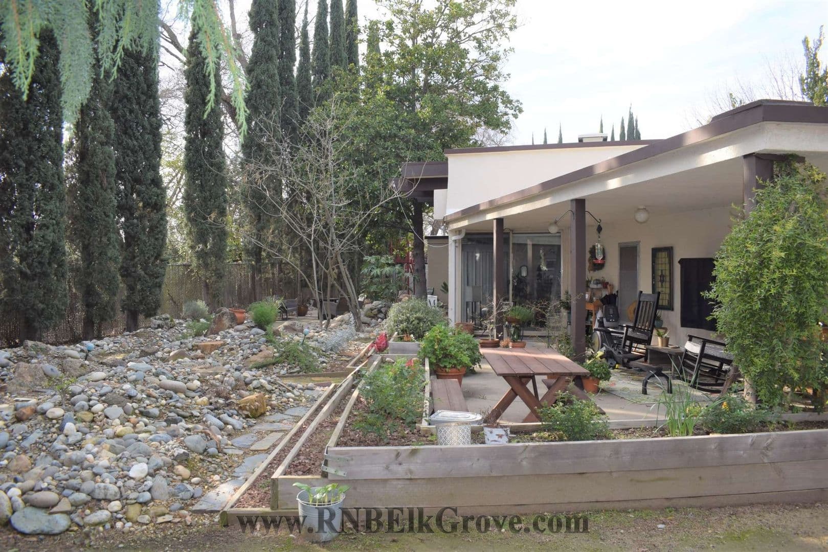 Sacramento House: 1160 Silver Lake Drive