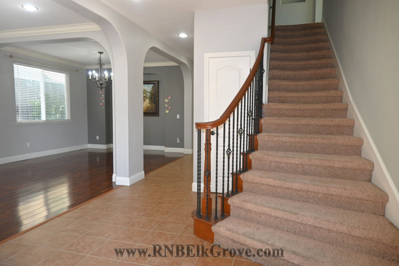 Elk Grove House: 6917 Riqueza Court