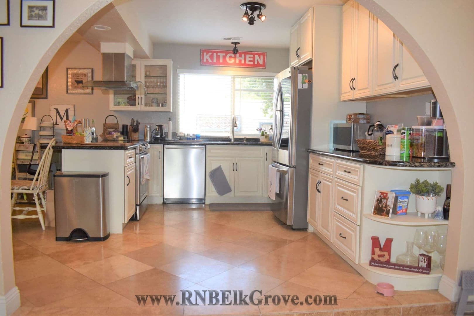 Sacramento House: 1160 Silver Lake Drive