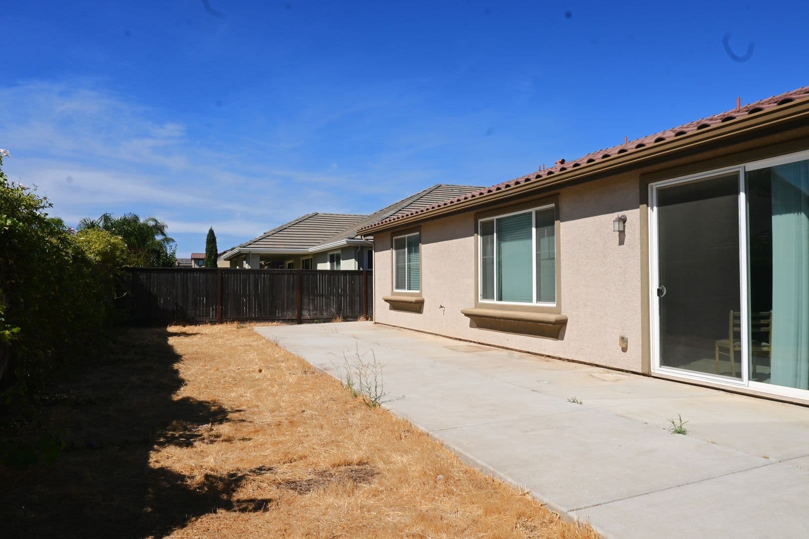 Elk Grove House: 10100 Robert Watkins Way