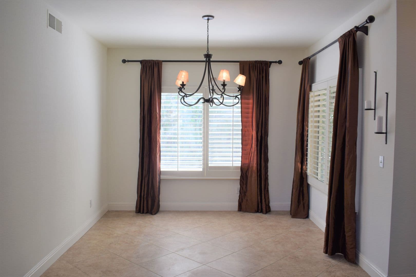 Elk Grove House: 9456 Cedarview Way