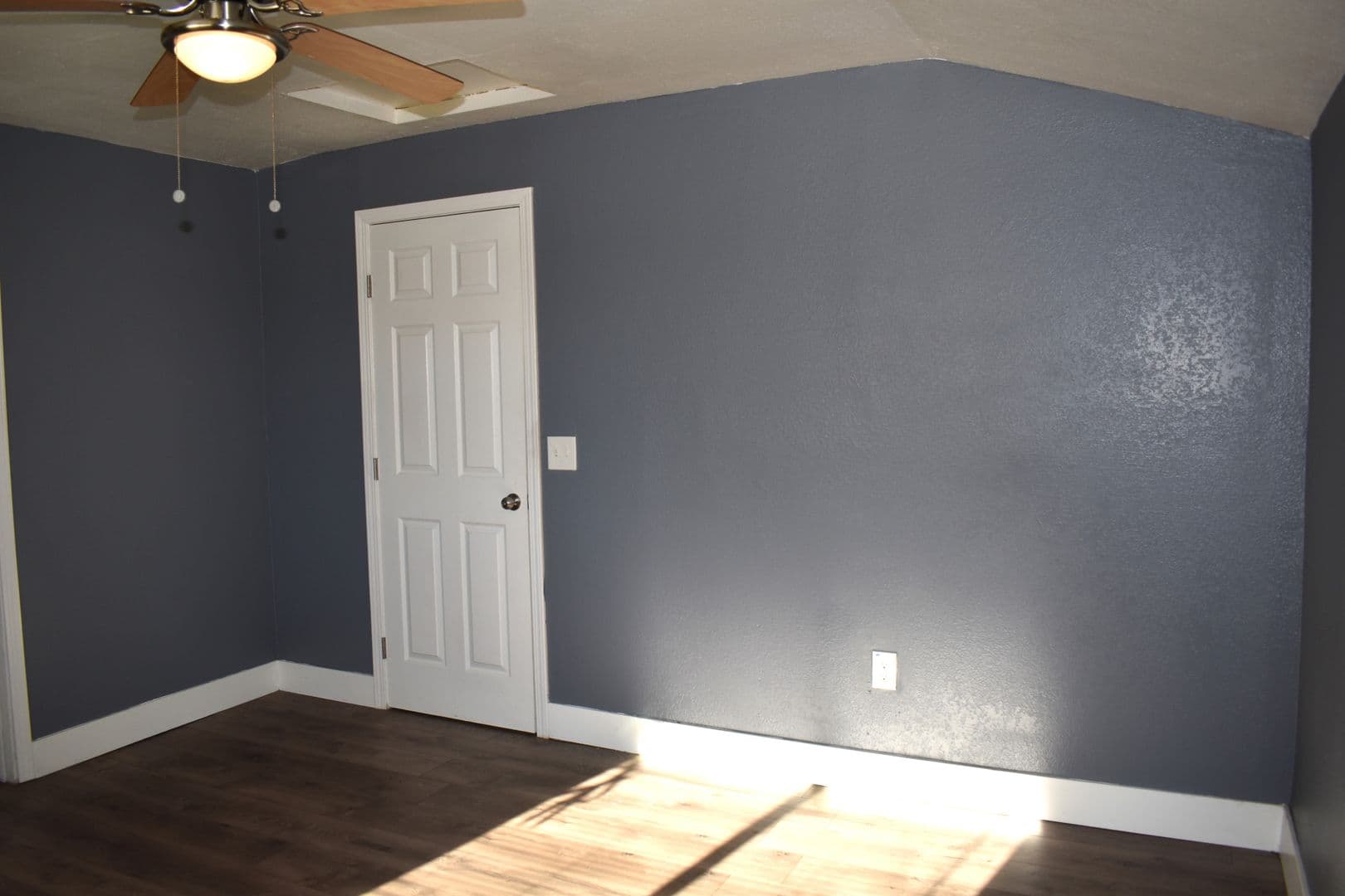 Sacramento House: 3996 Sierra Vista Avenue Unit 1/2