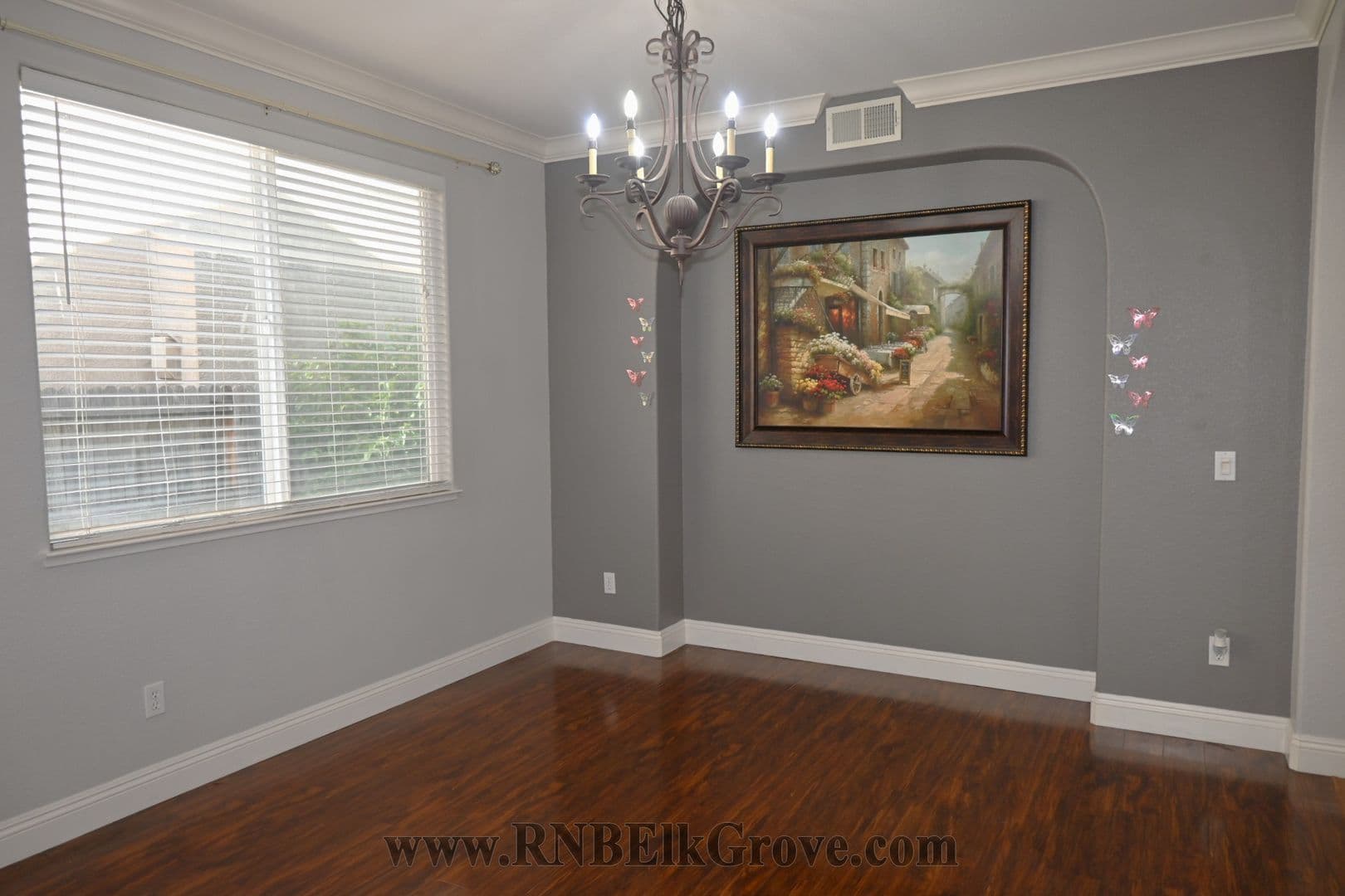 Elk Grove House: 6917 Riqueza Court