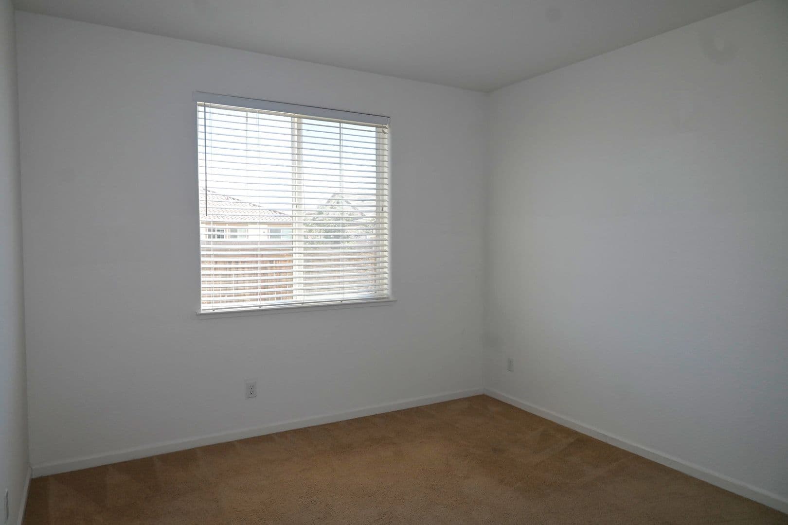 Elk Grove House: 10100 Robert Watkins Way