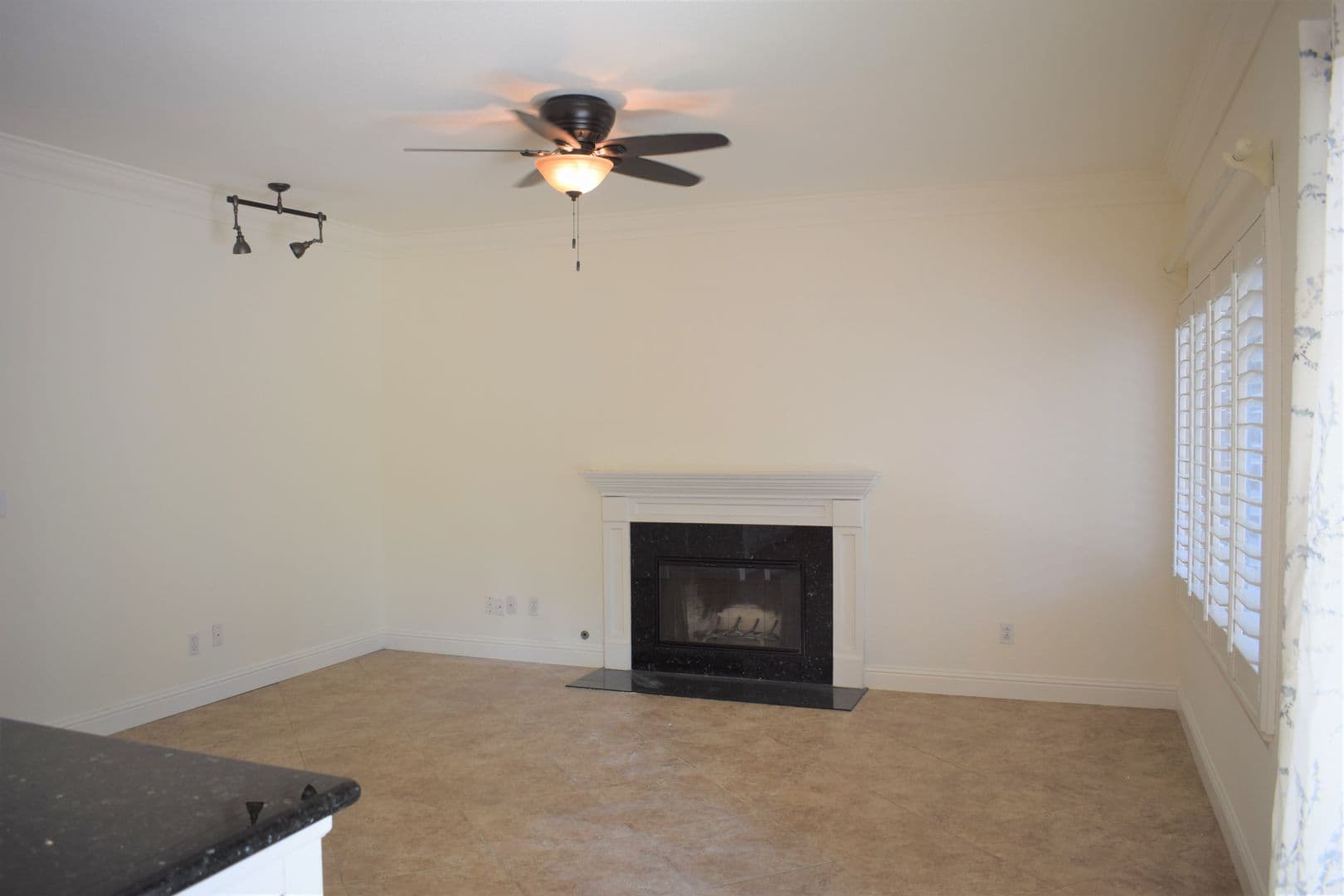 Elk Grove House: 9456 Cedarview Way