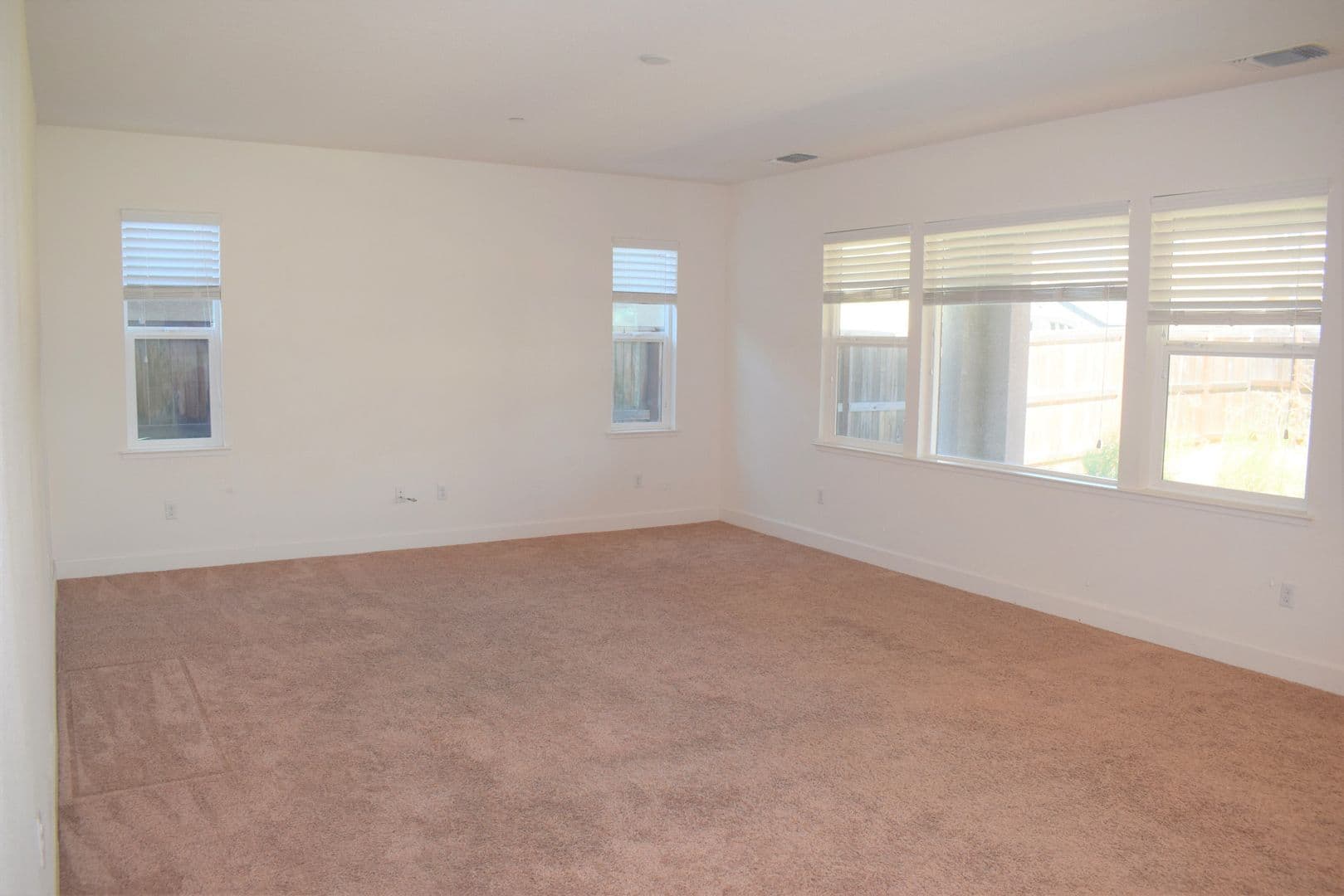 Elk Grove House: 8425 Ponta Delgada Drive